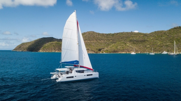 Online Class-2025-04-10-Operating a Catamaran-Batchelor-Featured-1600×900